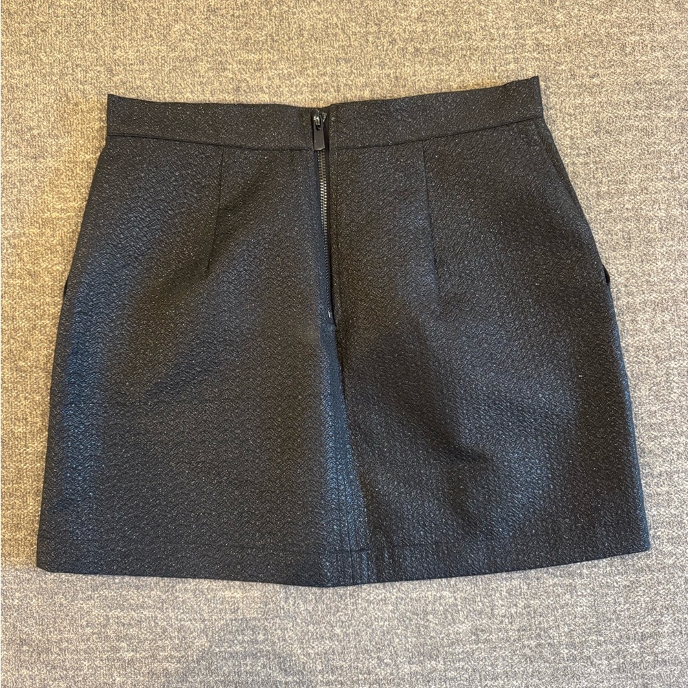 Forever 21 Black Metallic Textured Mini Skirt with Pockets